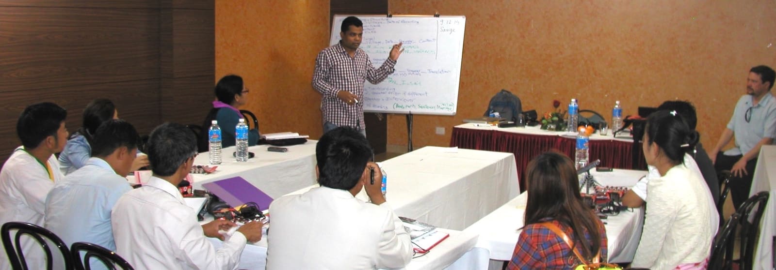 Dr. Bikram Jora teaches linguistic documentation techniques at our workshop in Guwahati, India. Photo by Jonathan Anderson.