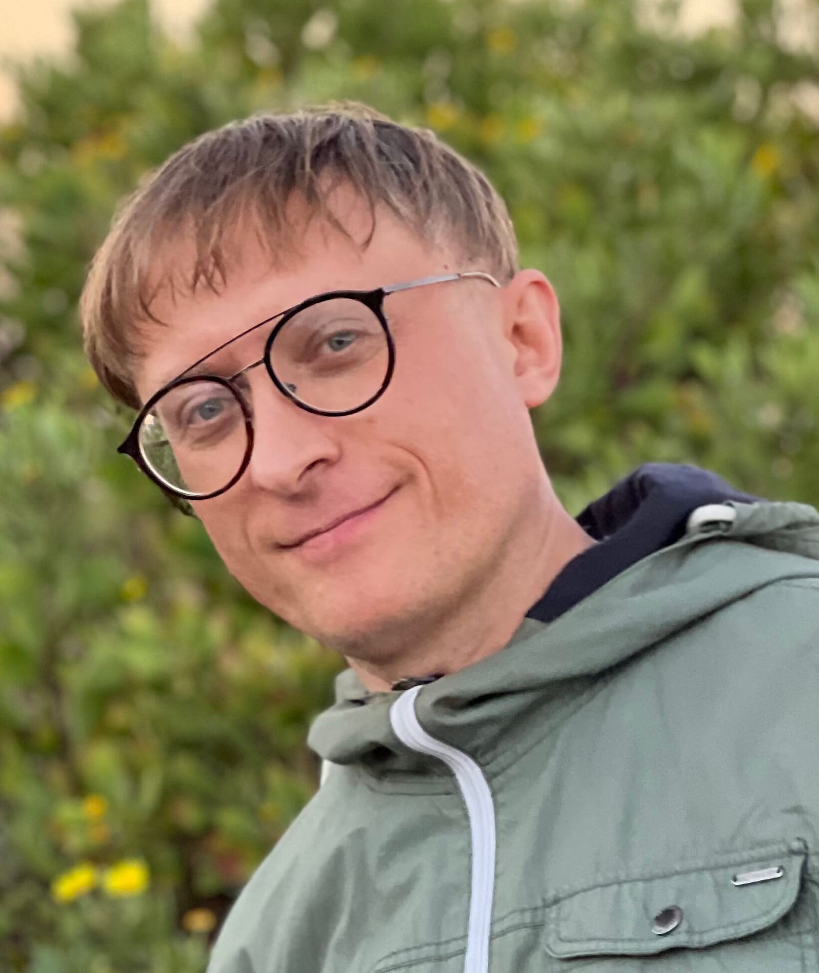 Dr. Alexander Andrason